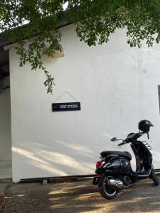 Hj Hassan Guest House- Studio Unit