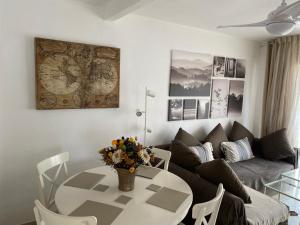 Cris House, Arroyo de la Miel