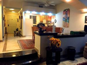 Condó a la orilla del Mar !