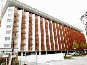 Apartment close to the sea, with pool and sauna