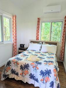 West Bay Roatan - Sunny & Modern Oasis- - 3 min to beach - Queen beds!