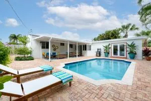 Family Fun Beach Villa Near the Intercoastal! - Lake Worth