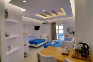 Studio with Garden View room in Coralli Beach Apartments