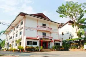 Thaen Thong Hotel - Ban Pa Daet