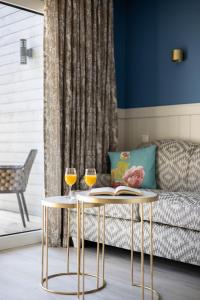 Summer Breeze House, By Cohost