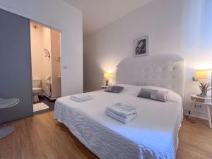 B&B / Chambres d'hotes Le B : Chambre Double