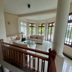 Crown hills kandy