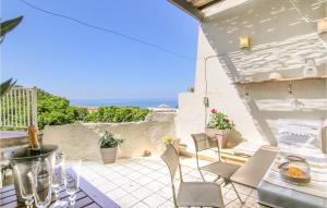 Awesome Apartment In Sete With Wifi