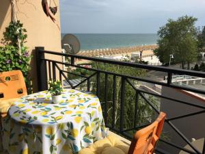 Sunny apartment Lavanda Golden Sands 1st line