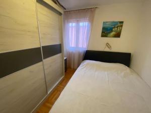 One-bedroom apartment and Studio, 5 min from Old Town