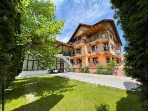 Pensiunea Rebeca - Colnic