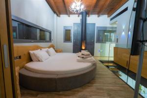 #SKGH Arbitrage Hyperluxe Villa -near Pozar Baths & Kaimaktsalan mountain