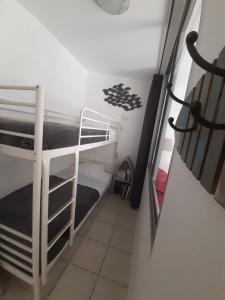Appartements petite maison de campagne gardoise : photos des chambres