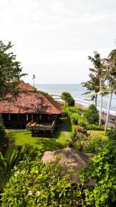 Secret Moon Beach House