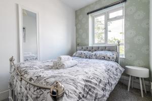 Astonishing Two Bedroom Apartment in Nelson