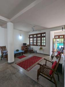 Shiranthi Guest House