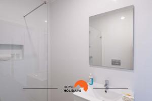 #096 Casa Antonieta 1 by Home Holidays