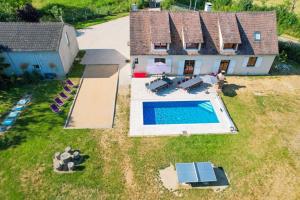 Crazy Villa Gaudiniere 89 - Heated pool - Multisport - 2h Paris - 30p