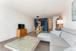 Zeedijk app met panoramisch uitzicht op pier - 6p