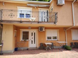 Apartmani Golomeić 