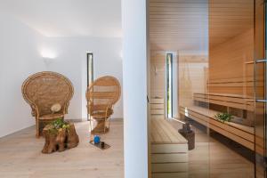 Deluxe Doppel-/Zweibettzimmer mit Zugang zum Pool