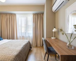 Bright 1BR Flat - New Midtown Building + Terrace