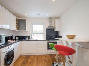 Trendy Flat in Sunninghills Village Atmosphere - Pass the Keys