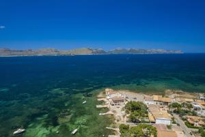 Cas Carboner Beach House by BeBreeze