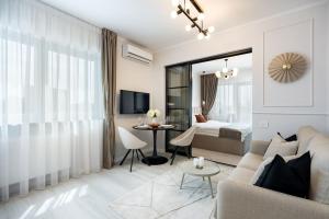 Charming Central Apartment - Netflix + Balcony