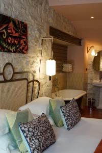 Hotels Le petit hotel : photos des chambres