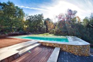 Villas villa spacieuse au calme, piscine chauffee, avec grand jardin : photos des chambres