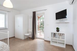 Apartmani LAURA Krk