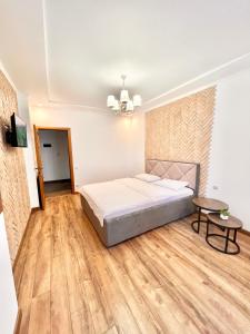 Шевченка 60, Семицвіт