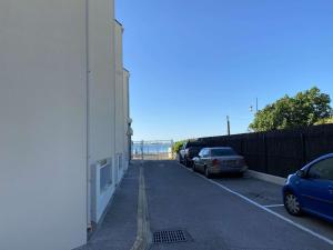 Studio avec Balcon, Parking et Wi-Fi près des Thermes de Balaruc-les-Bains - FR-1-553-202