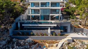 Villa Korcula Grandeur 5 Bedrooms Stunning Waterfront Setting Sea Access