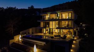 Villa Korcula Grandeur 5 Bedrooms Stunning Waterfront Setting Sea Access