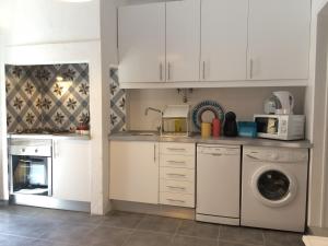 The Blue House - Saint Pauls