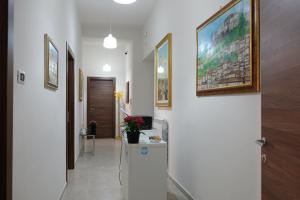 B&B ANNUNZIATA-Vicino all Ospedale Civile dellAnnunziata e alla Clinica Scarnati, a due passi dallOspedale Mariano Santo,Siamo nel centro di Cosenza con facilita di parcheggio e servizi vari