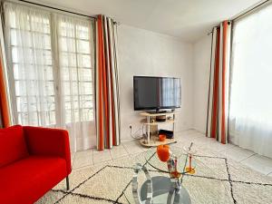 Appartements Polichinelle Hyper Centre - Wifi - Balcon & Parking Proche : photos des chambres