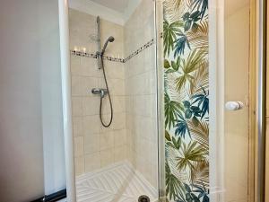 Appartements Polichinelle Hyper Centre - Wifi - Balcon & Parking Proche : photos des chambres