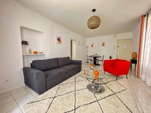 Appartements Polichinelle Hyper Centre - Wifi - Balcon & Parking Proche : photos des chambres