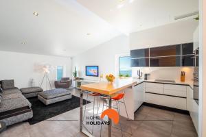 #041 Future House by Home Holidays