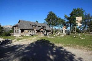 Chalet Burja at Vogel mountain - cable car access or hiking - not reachable with car