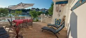 Kuća Ugor - Jakišnica