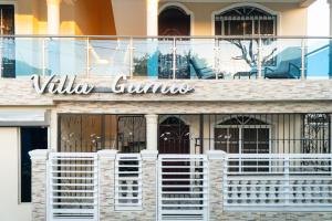 Villa Gumio 2BR Apt -7min walk Boca Chica Beach apts