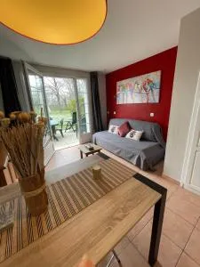 Lac Mondésir the little house and its Bastide - Corconat