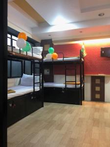 Bandra Dormitory Only for indian male