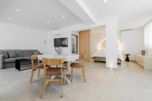 Gemela AllstarBoutique in Aegina Z