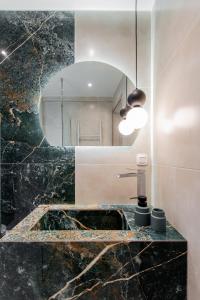 Gemela AllstarBoutique in Aegina Z