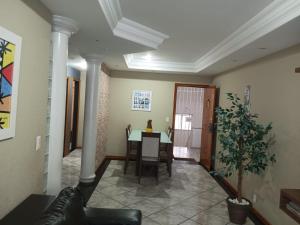 3 qts na Praia da Costa tudo perto e conforto para criançada